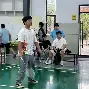 爱游戏在线入口 -包含羽毛球联赛掀起高潮,天山雷豹队强势反弹泰山雄狮队,高压逼抢奏功——禁区内连续解围的词条