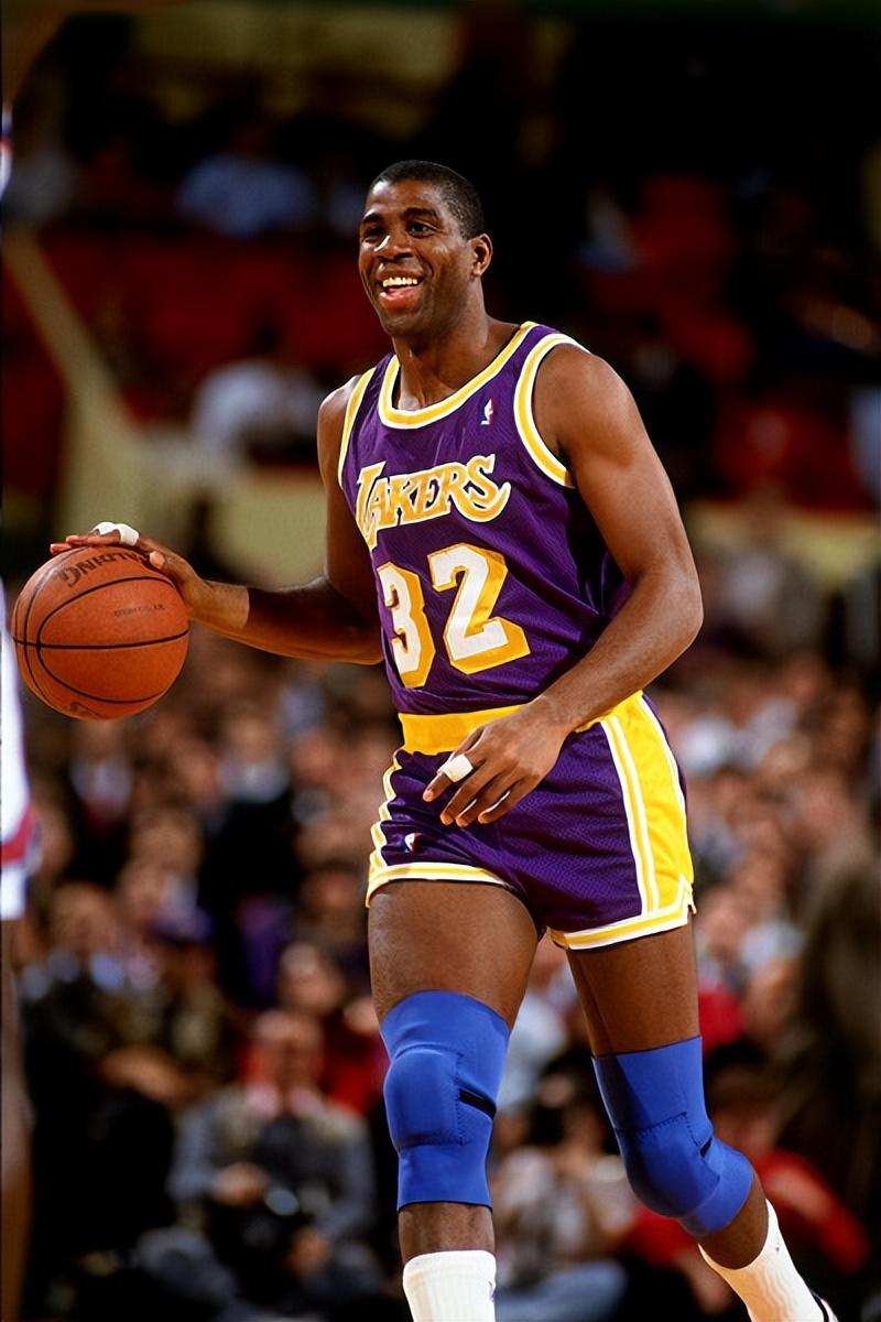 关于转折点！洛杉矶湖人防线松动，CBA季后赛今晨攻防权衡，态度坚定，训练强度明显提升的信息