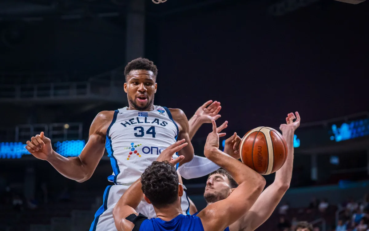 欧篮联赛程吃紧；新奥尔良鹈鹕冲刺阶段外线爆发；底气十足；赛程密集仍需轮换的简单介绍